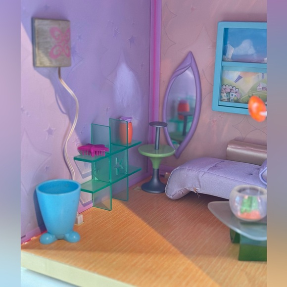 Vintage Lil' Bratz Stylin' Space 2003 MGA - Picture 2 of 12